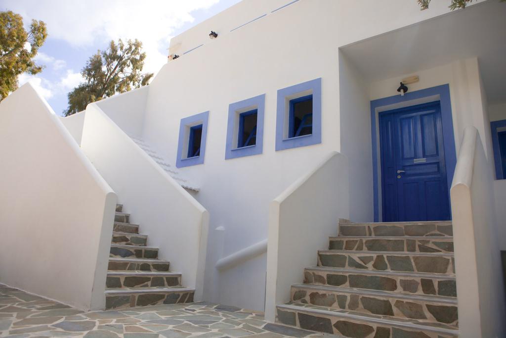 Vardes Hotel Studios Amoopi Exterior foto